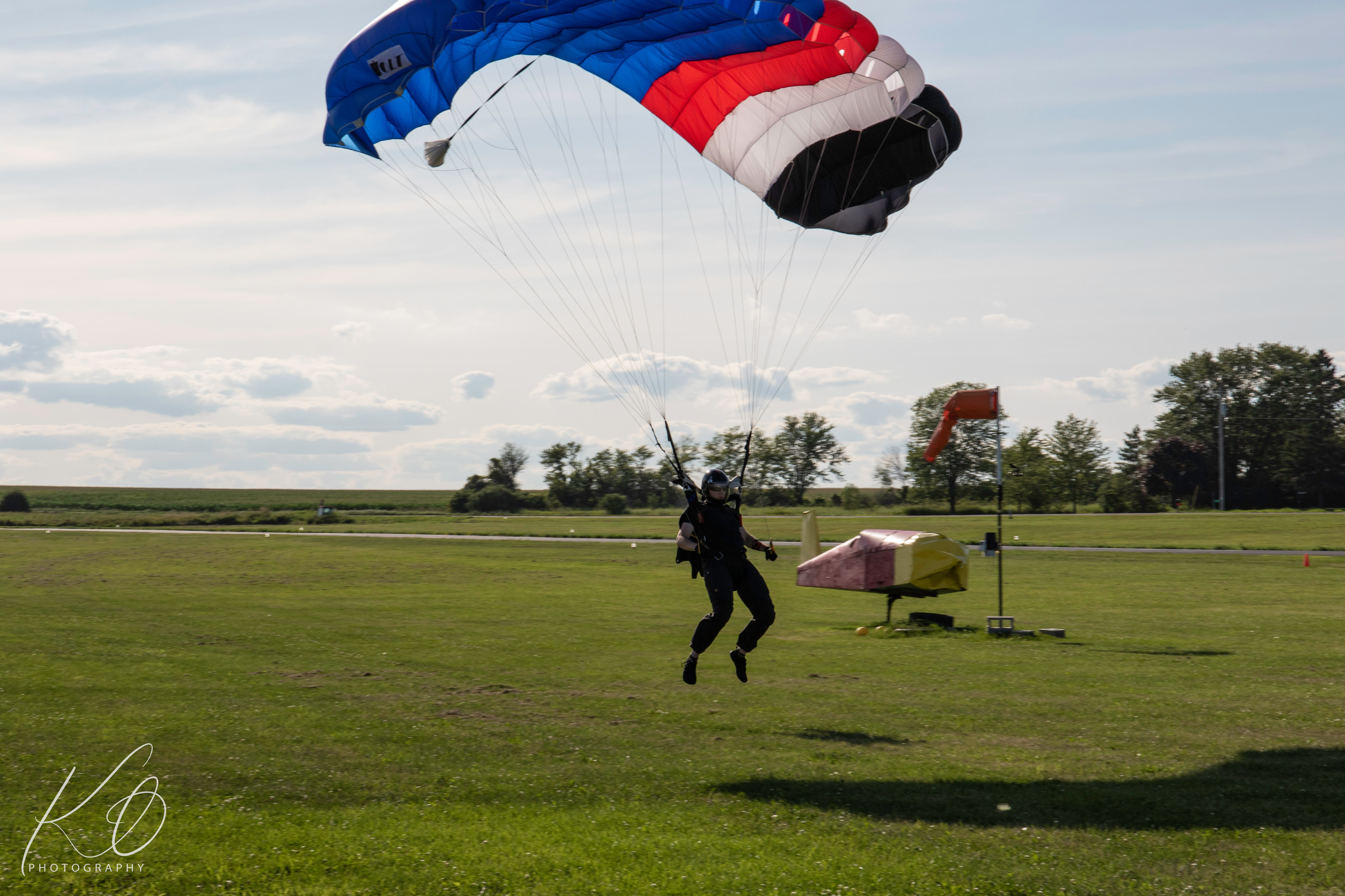 Parachuting in Fjallraven Pants