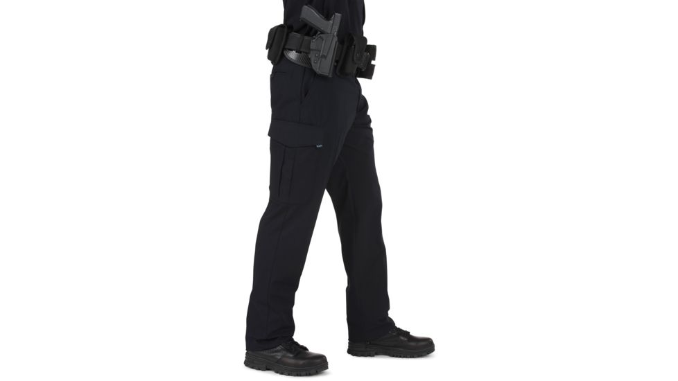 police officer wearing tac pants